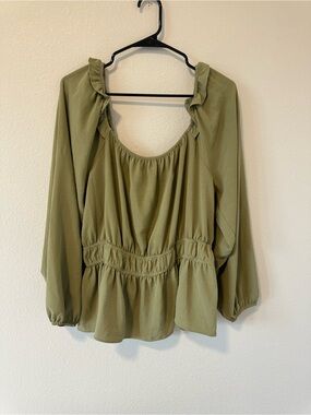 Nine West Women’s Olive Green Long-Sleeve Peasant Ruffle Blouse